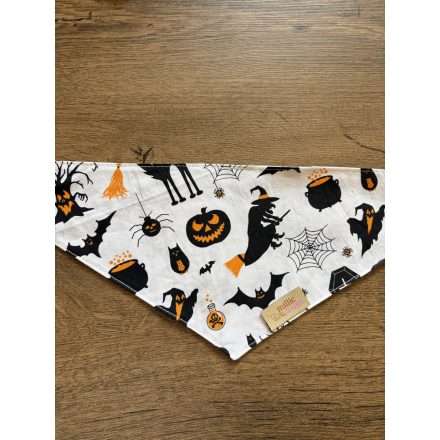 Halloween mintás kendő - S méret 
