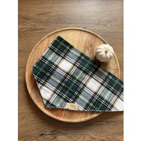 Kockás zöld kutyakendő