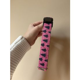 Rózsaszín karácsonyfa mintás kutya nyakörv