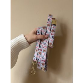 Szürke mézeskalácsos kutya póráz