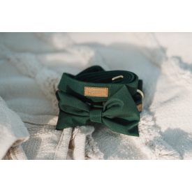 Fenyőzöld nyakörvre húzható masni