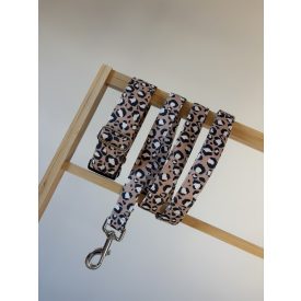 Párduc mintás nyakörv